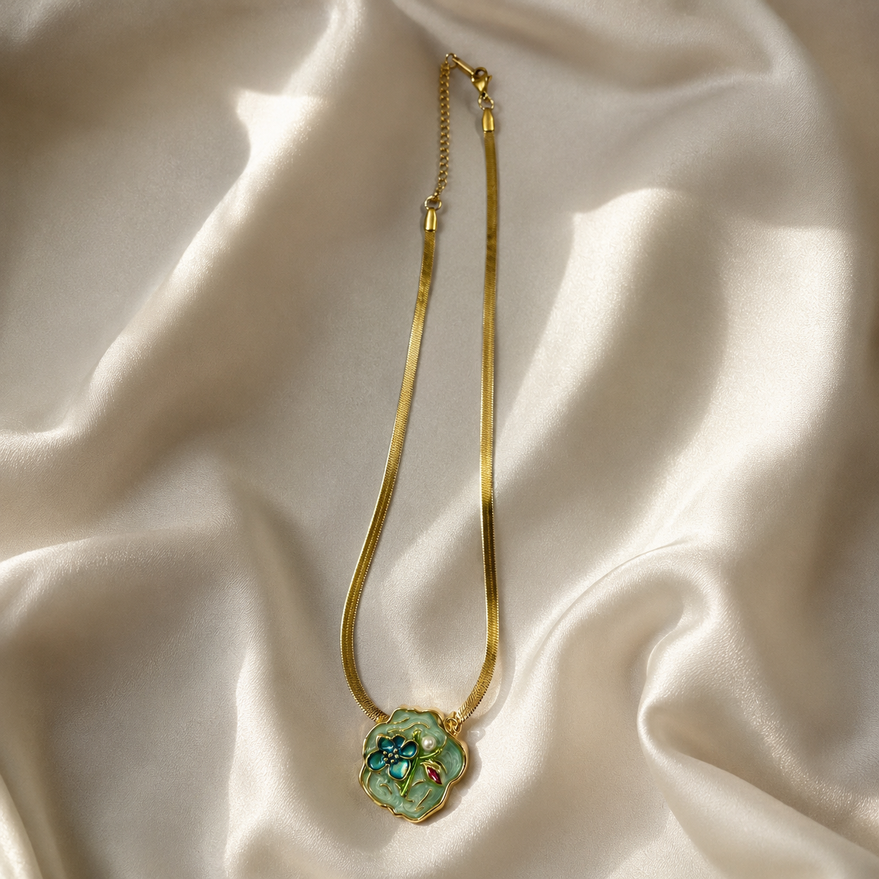 Blue Floral Pendant Necklace