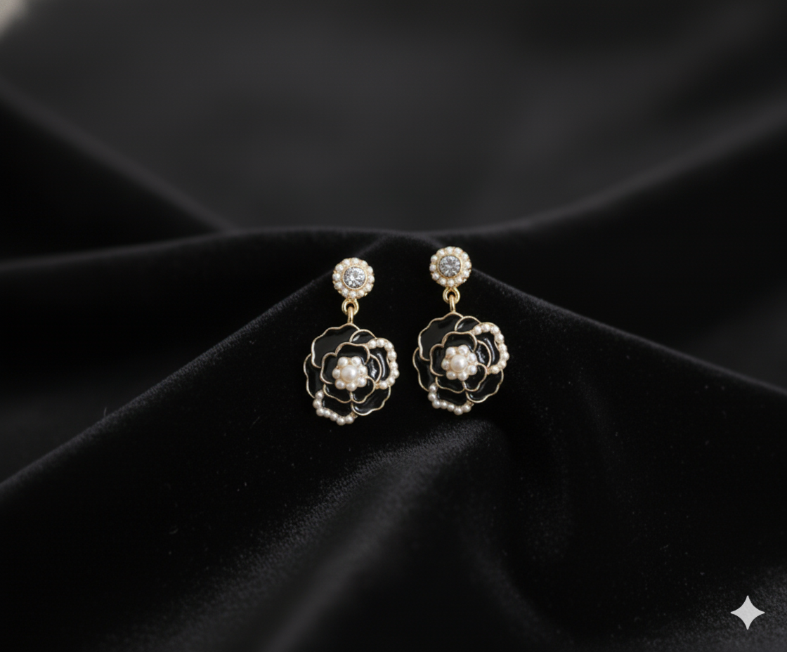 Black Flower Pearl - Earring