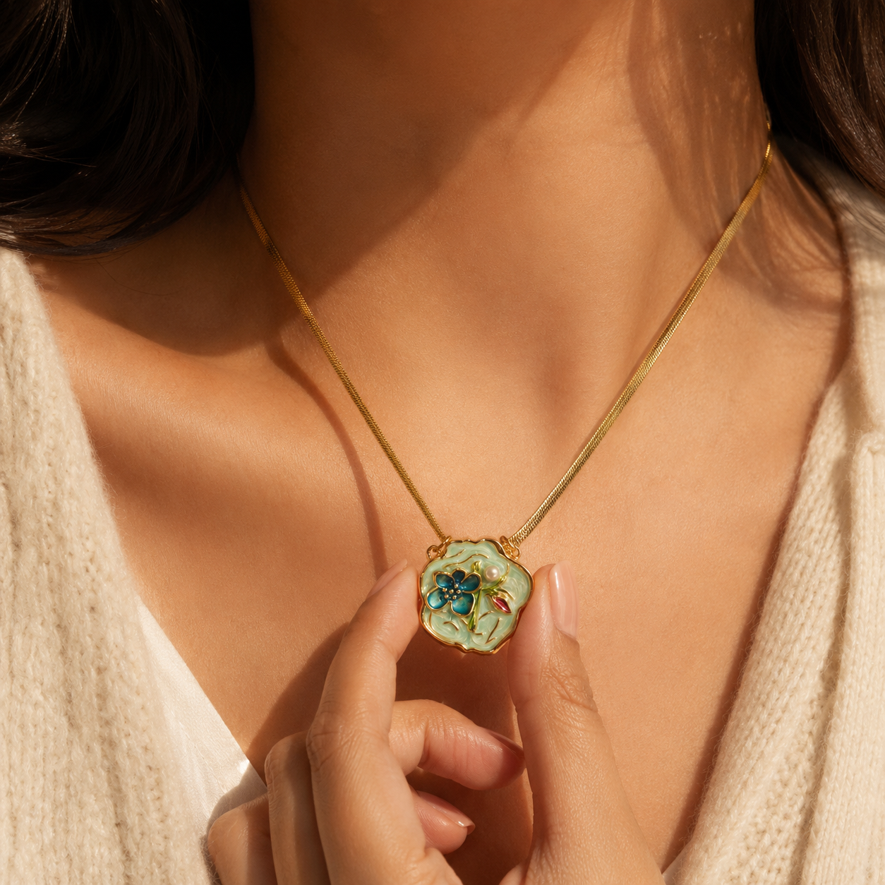 Blue Floral Pendant Necklace