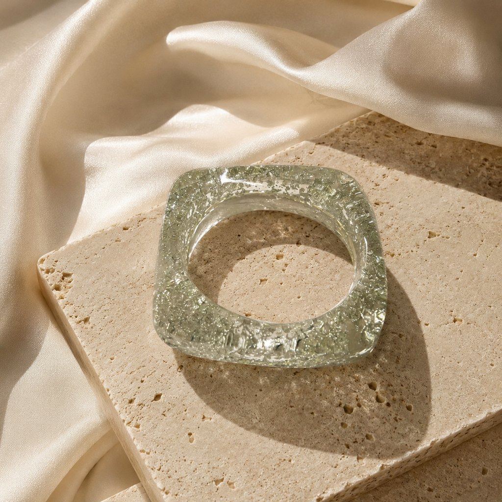 Premium Clear Fashion Bangle